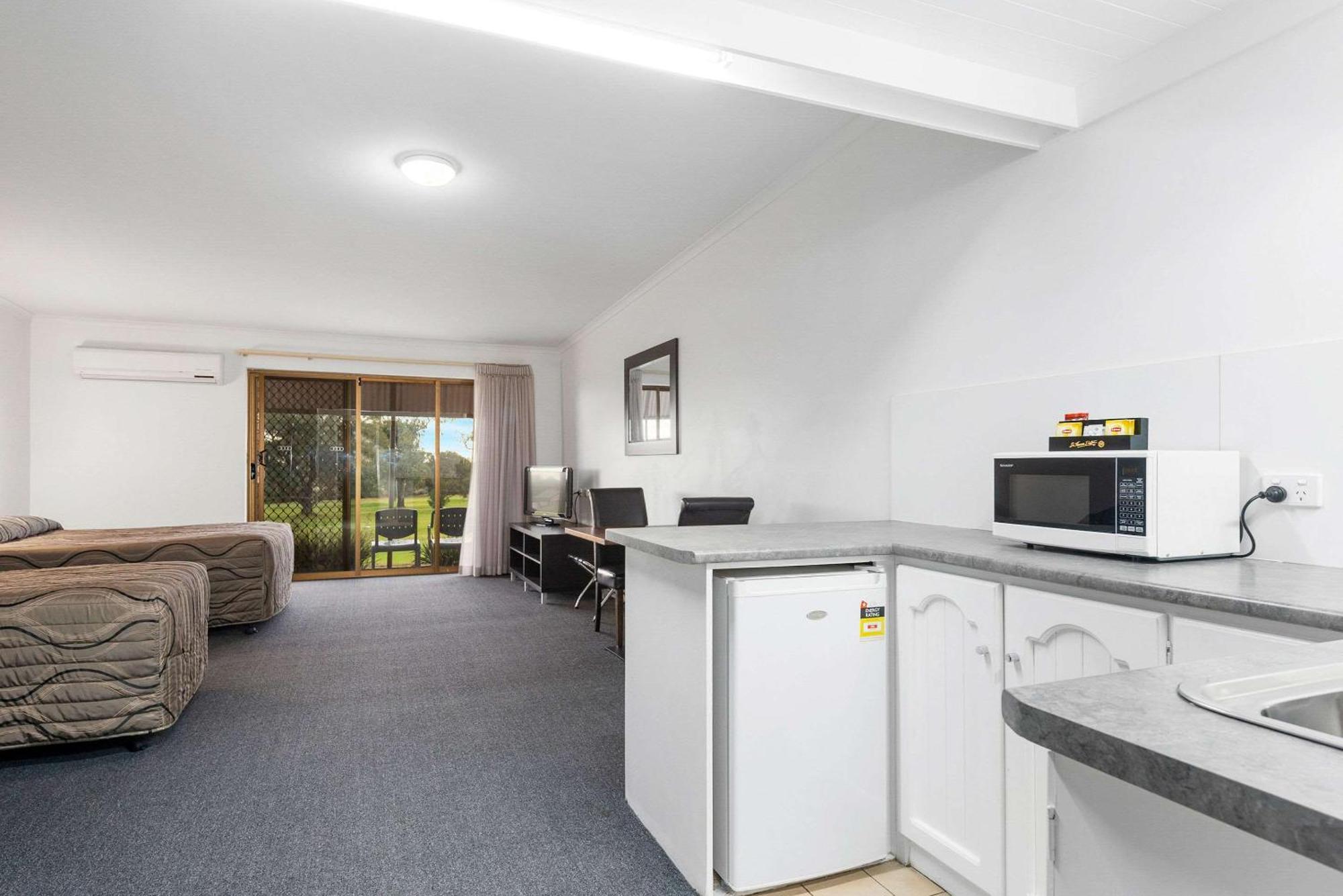 Comfort Inn&Suites Riverland Barmera Buitenkant foto