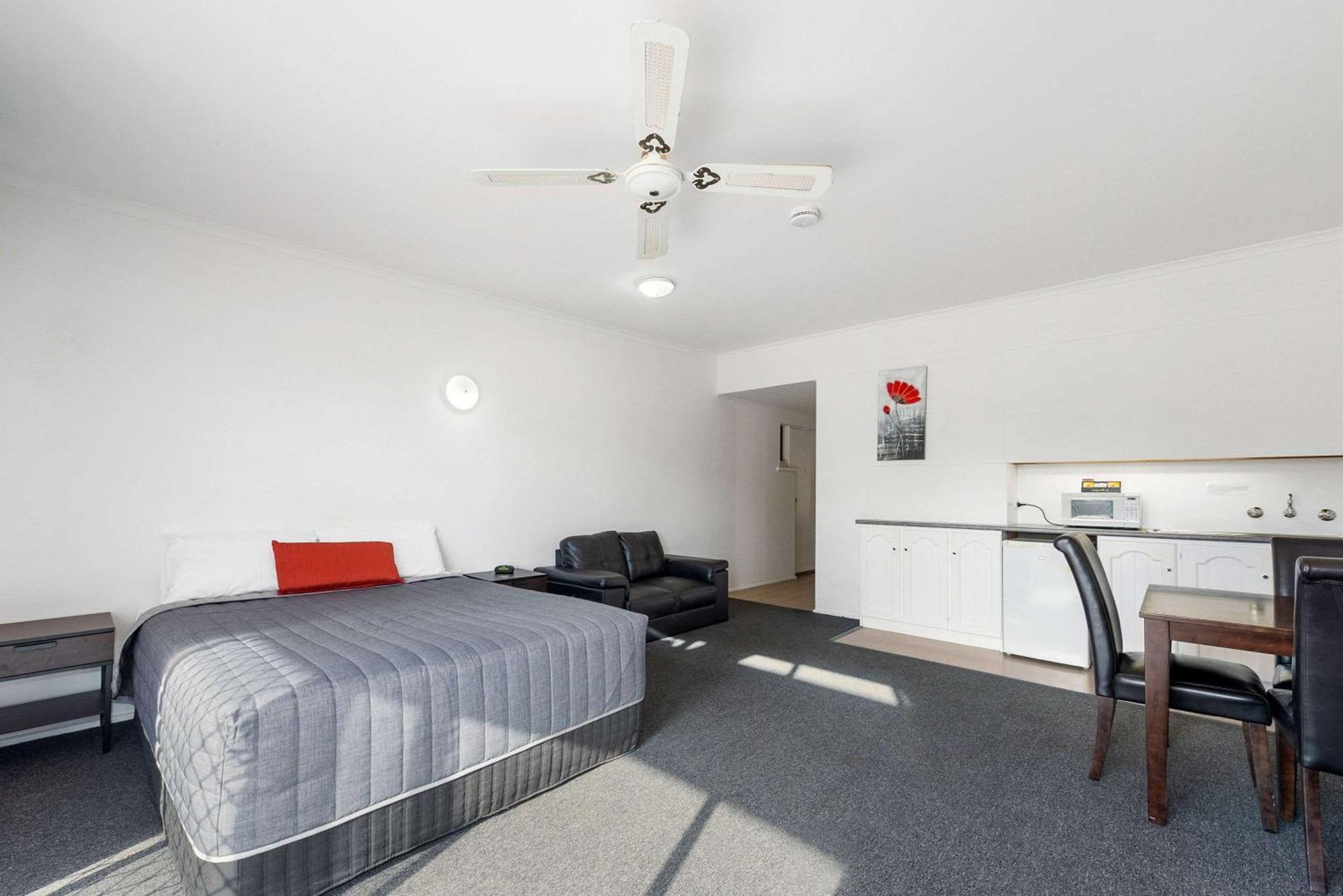 Comfort Inn&Suites Riverland Barmera Buitenkant foto