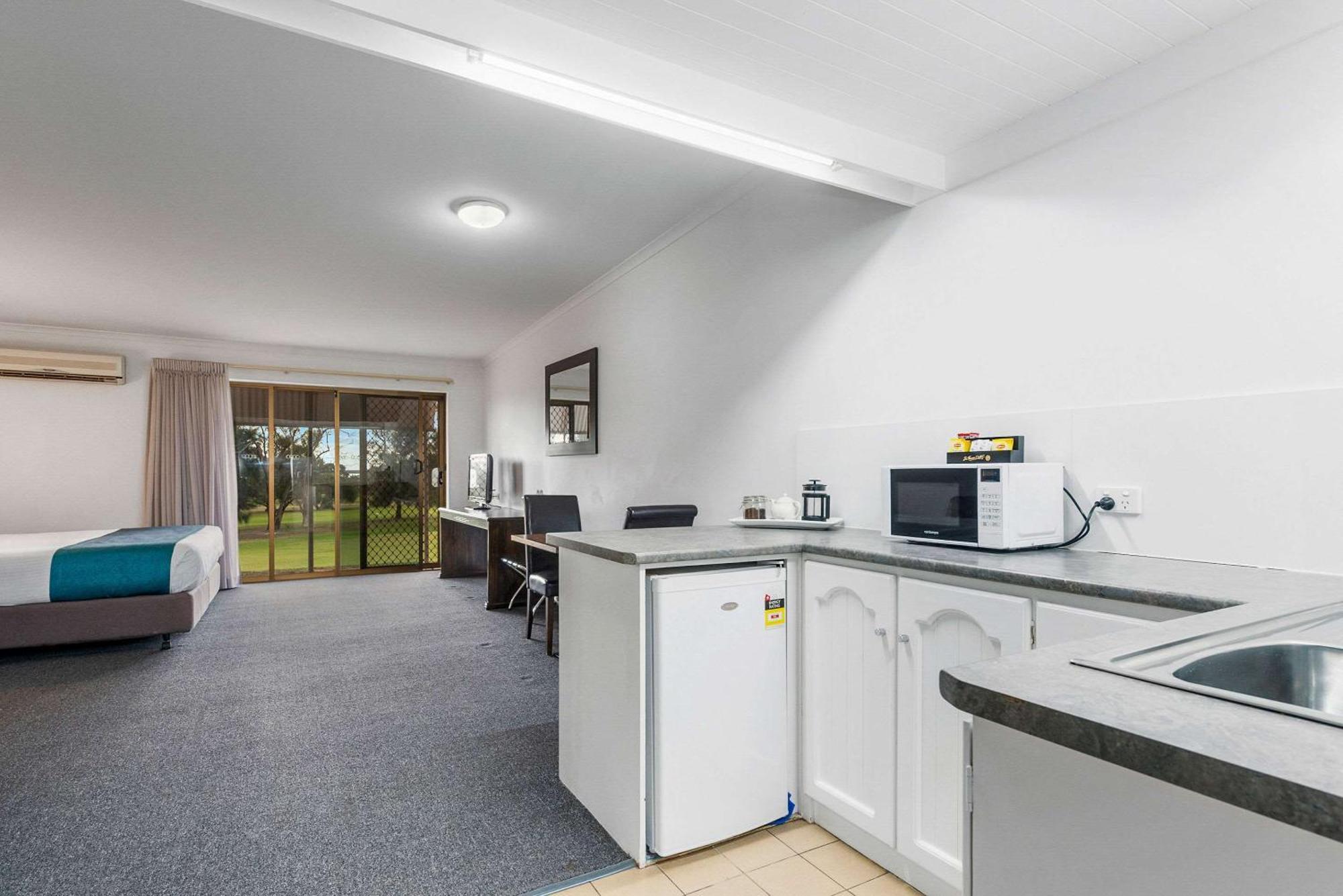 Comfort Inn&Suites Riverland Barmera Buitenkant foto